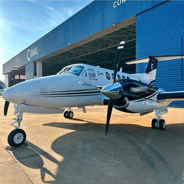 Aeronave à venda — V4 Aero Flight no Instagram